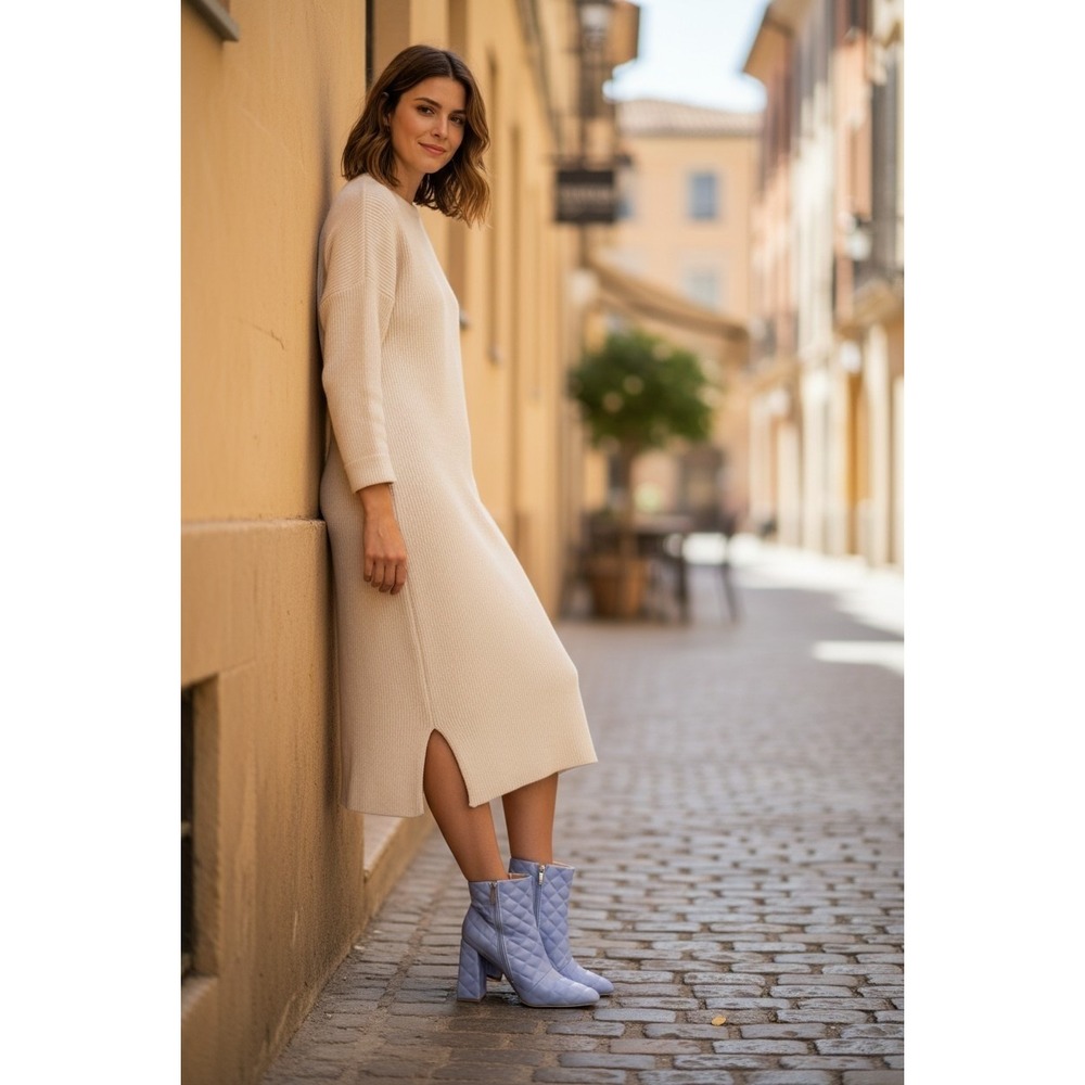 NIB Cape Robbin Likme Periwinkle Quilted Square Toe Block Heel Ankle Boots 8